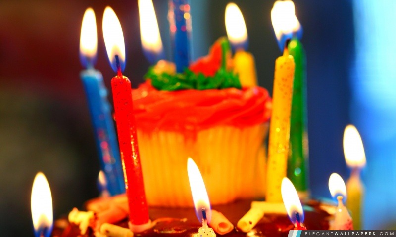 Gâteau d'anniversaire et bougies, Arrière-plans HD à télécharger