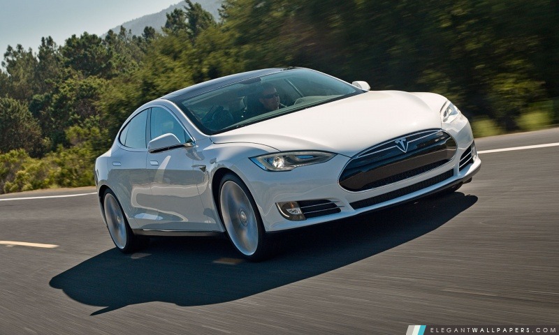 Tesla Model S sur la route, Arrière-plans HD à télécharger