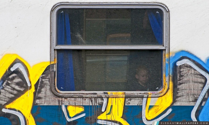 Enfant dans un train Graffiti, Arrière-plans HD à télécharger