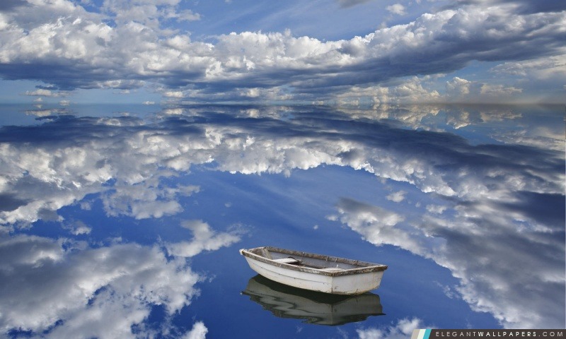 Bateau et nuages ​​réfléchissant sur l'océan Bar Harbor Maine, Arrière-plans HD à télécharger